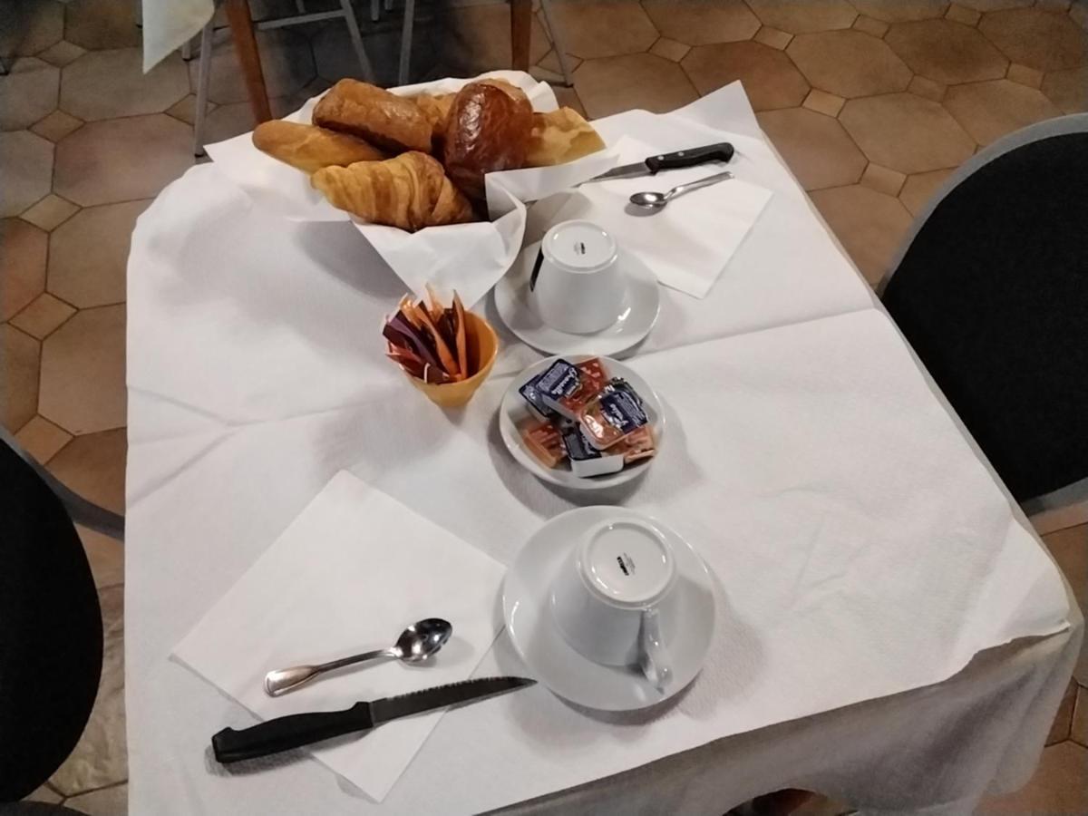 Le Relais Des Sites Hotel Faverolles  Buitenkant foto